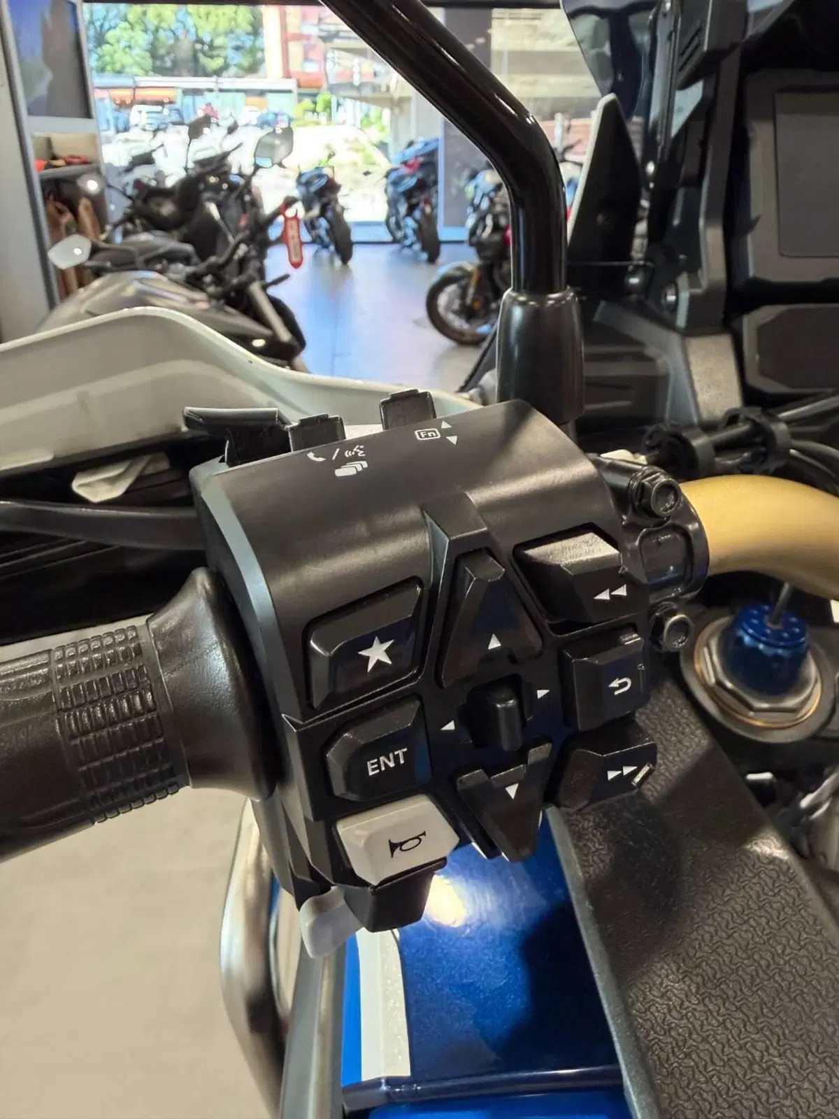 Honda Africa Twin CRF 1100L Adventure Sports DCT (2022 - 23) (9)