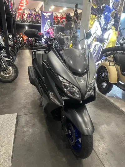 Suzuki Burgman 400 (2022 - 24) usata