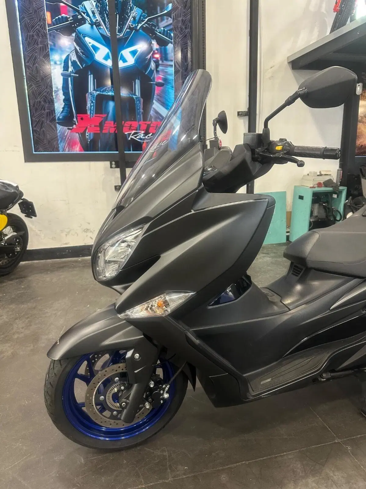 Suzuki Burgman 400 (2022 - 24) (7)
