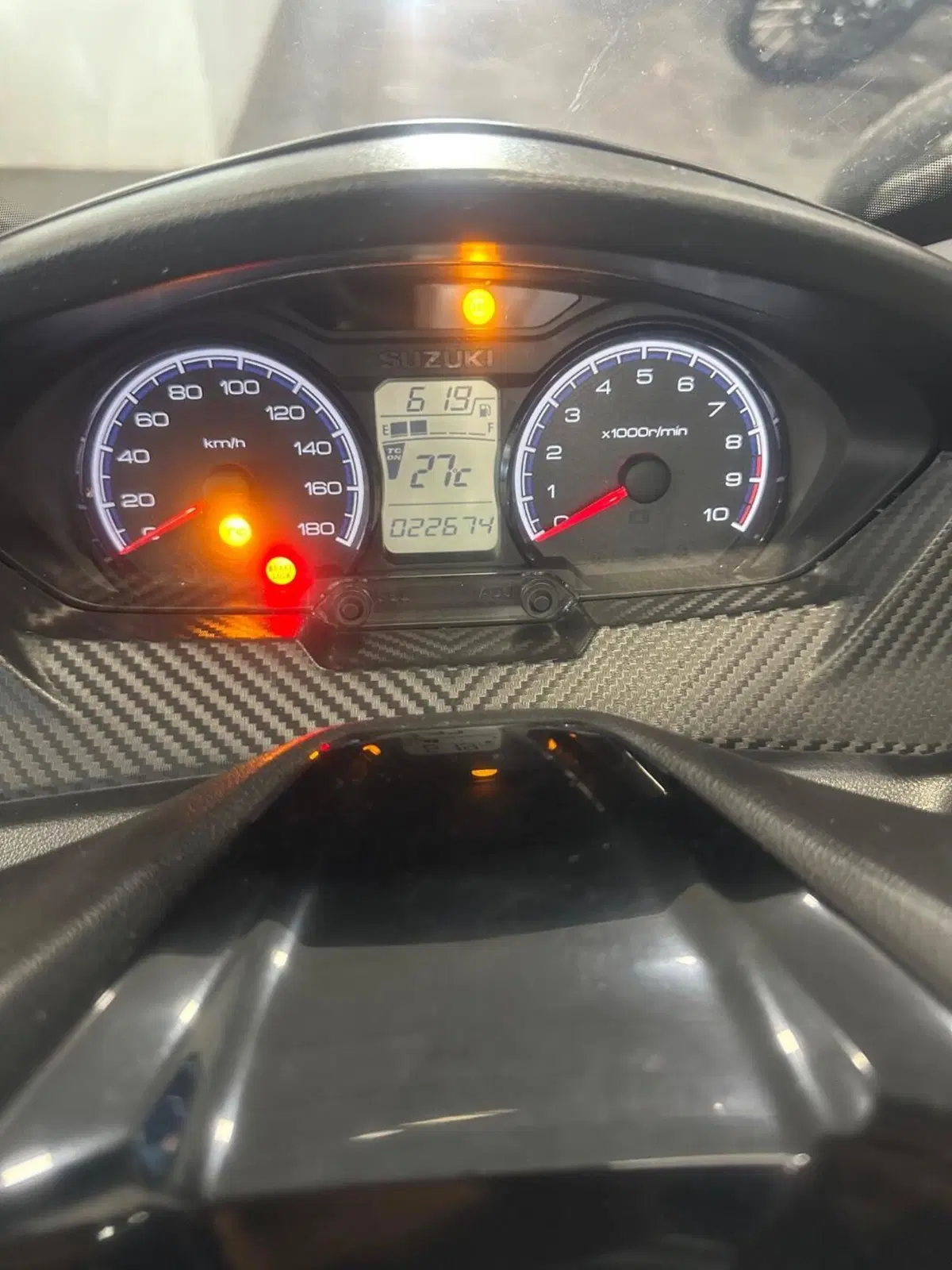 Suzuki Burgman 400 (2022 - 24) (12)