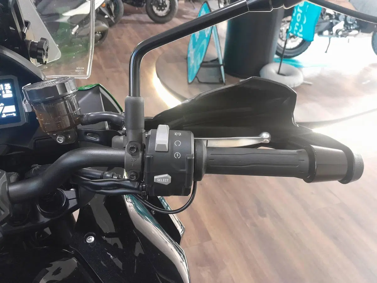 Kawasaki Versys 1000 SE (2021 - 24) (13)