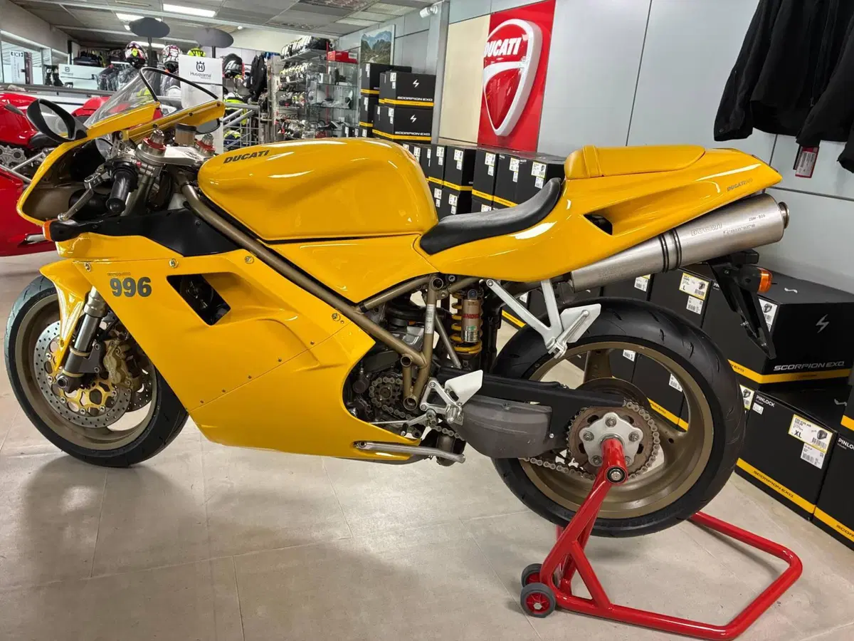 Ducati 996 Biposto (1998 - 01) (3)