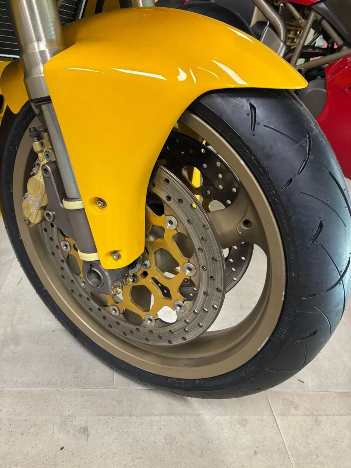 Ducati 996 Biposto (1998 - 01) (12)