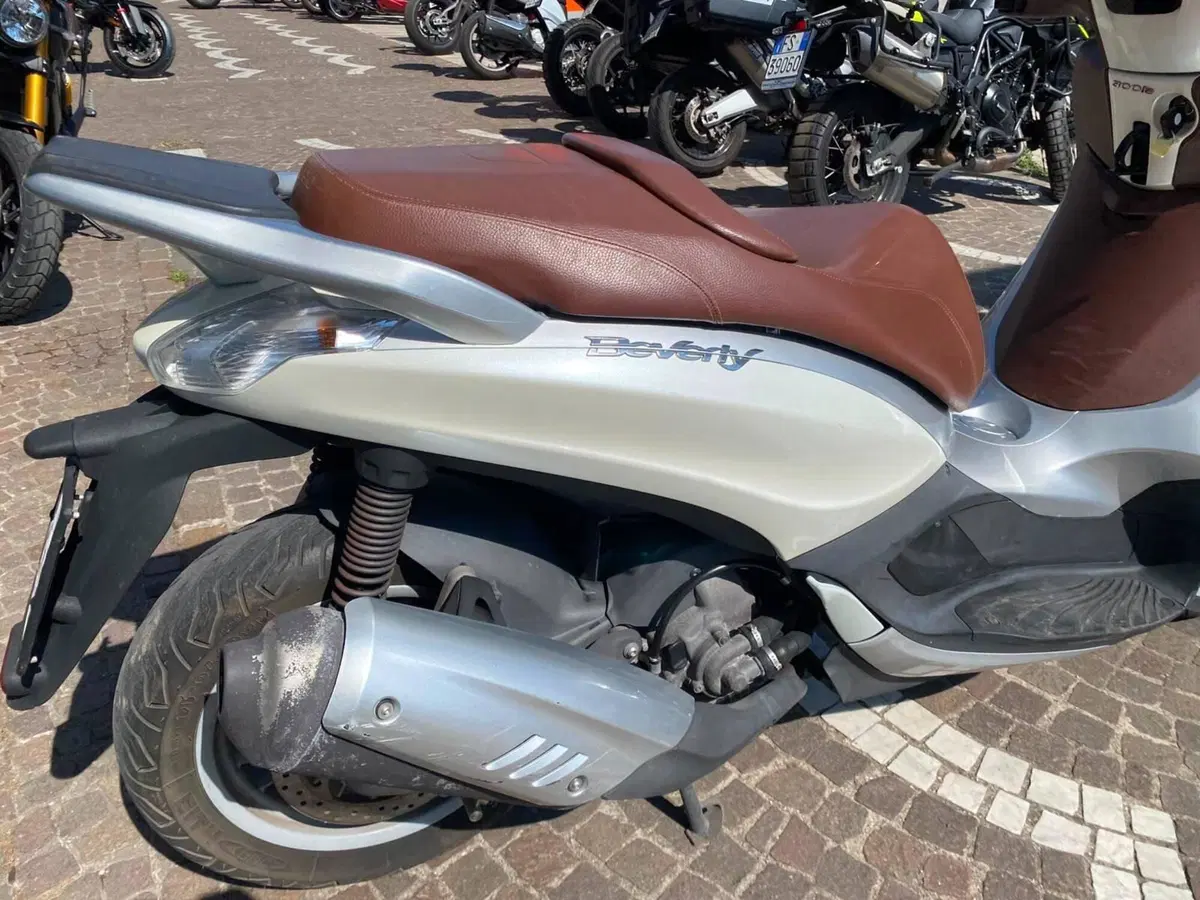 Piaggio Beverly 300 i.e. (2010 - 16) (5)