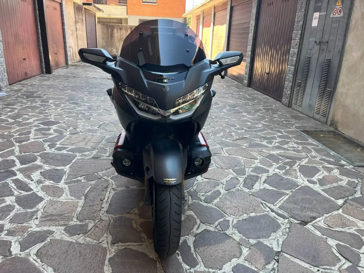 Honda GL 1800 Gold Wing (2020) (3)