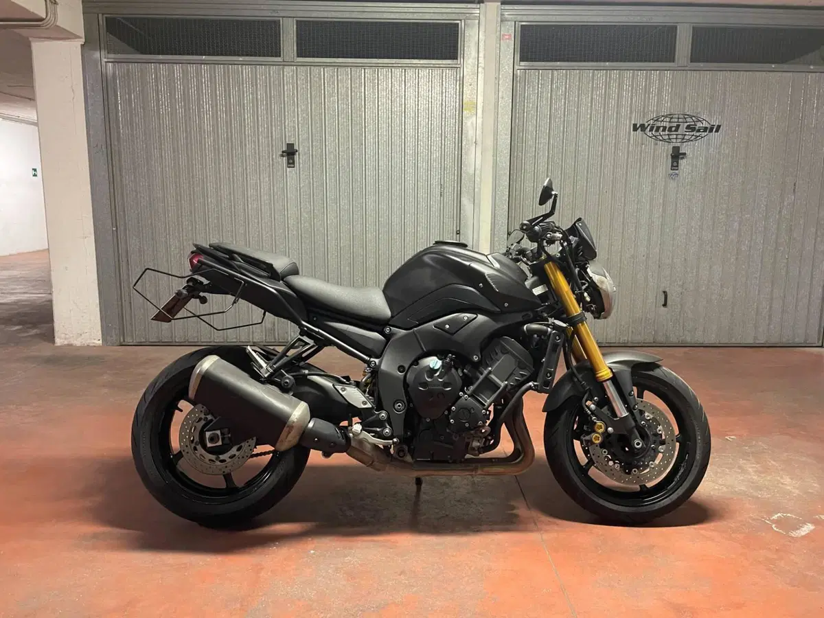 Yamaha FZ8 (2010 - 12) (3)