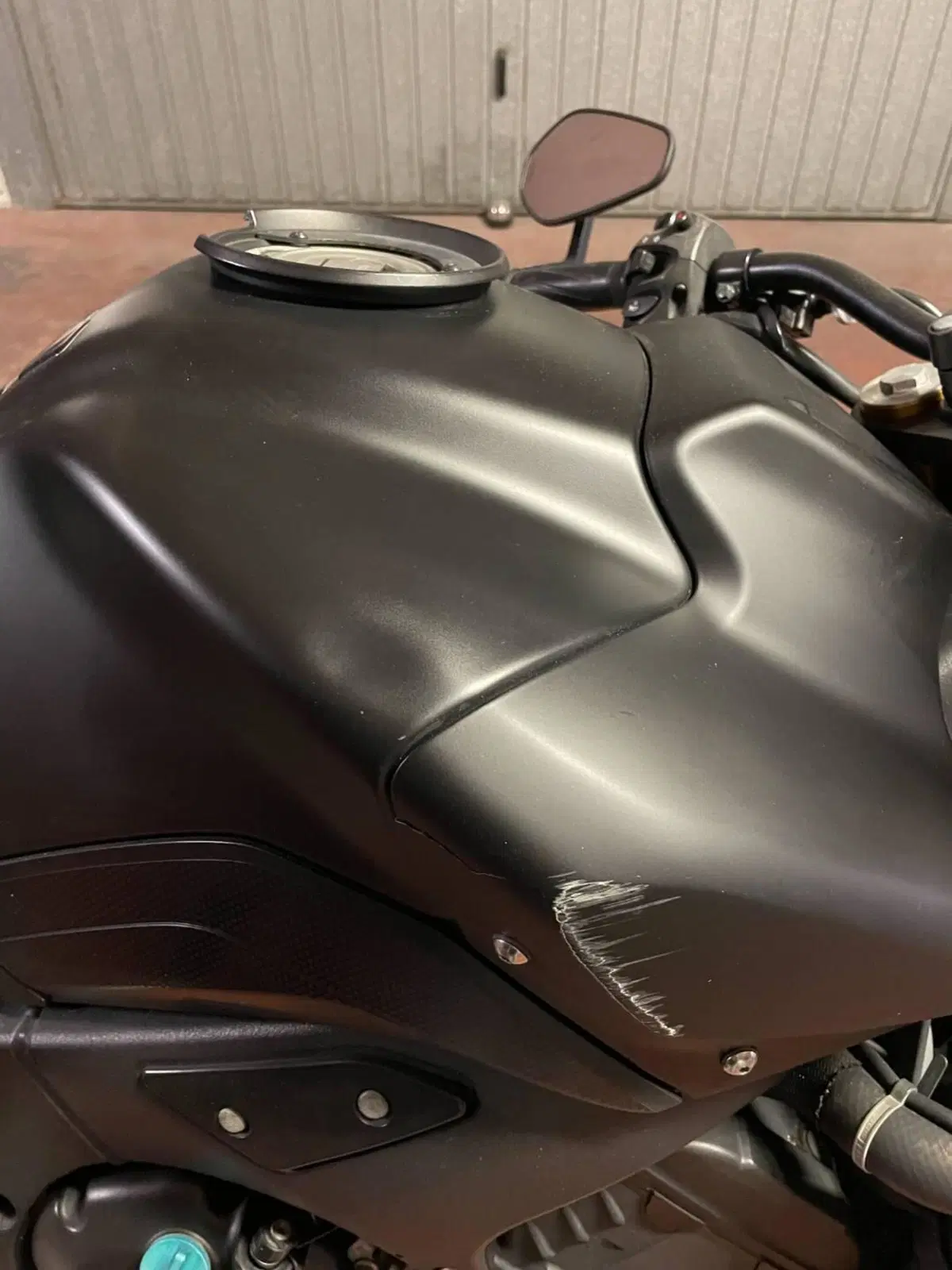 Yamaha FZ8 (2010 - 12) (8)