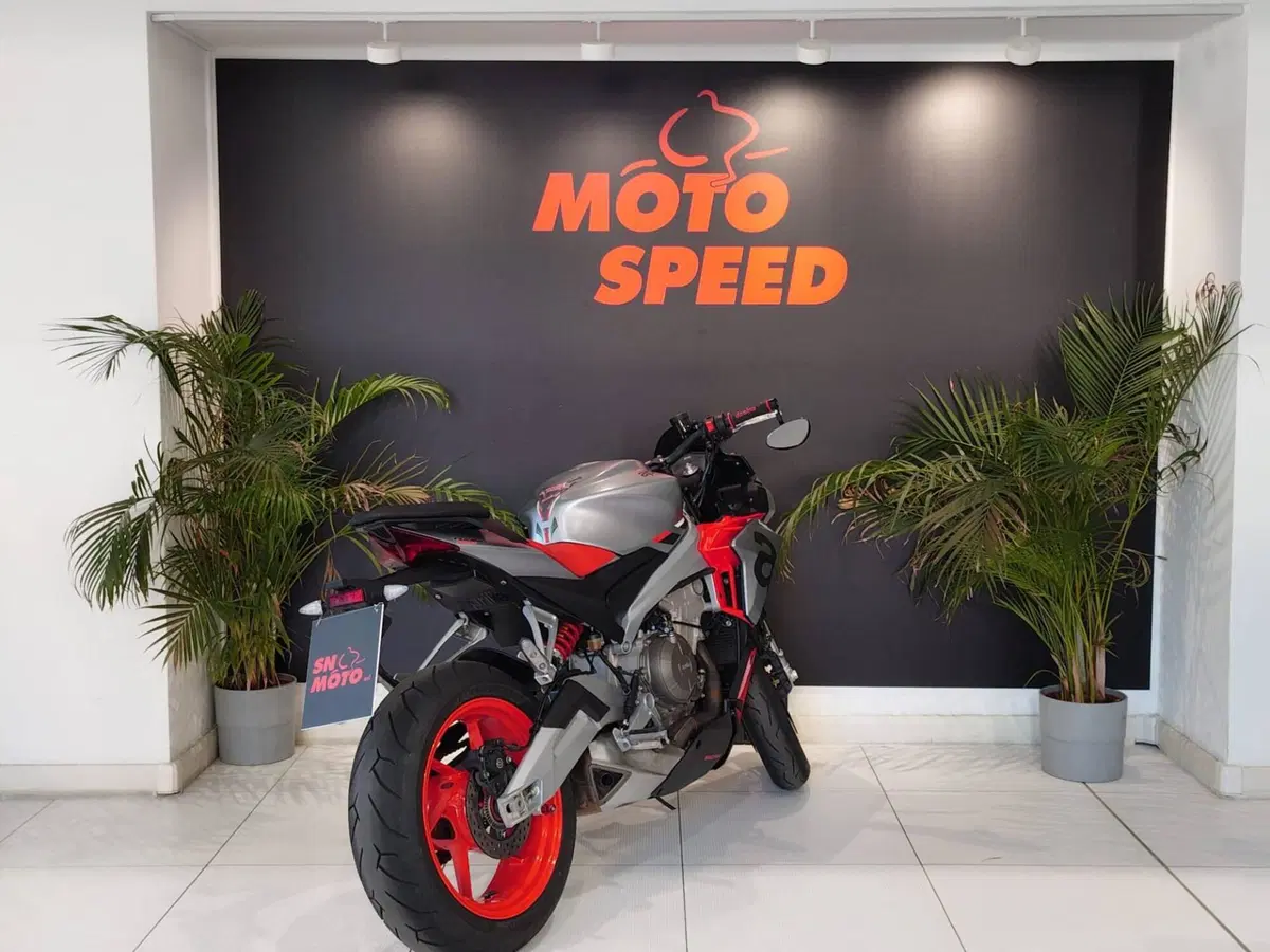 Aprilia Tuono 660 (2021 - 25) (5)