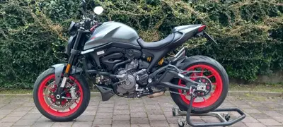 Ducati Monster 937 + (2021 - 25) usata