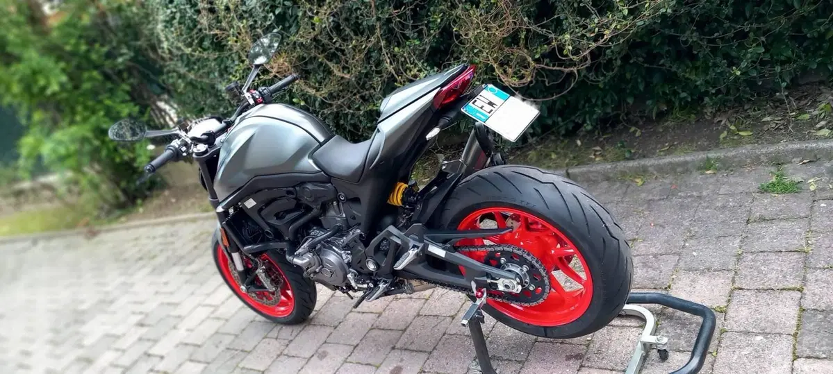 Ducati Monster 937 + (2021 - 25) (4)