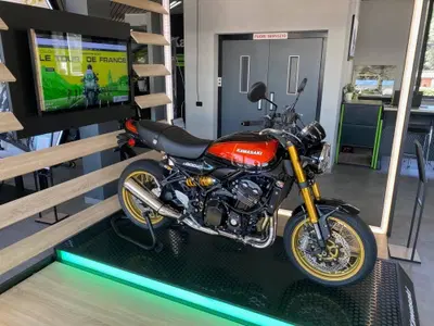 Kawasaki Z 900 RS SE (2026) usata