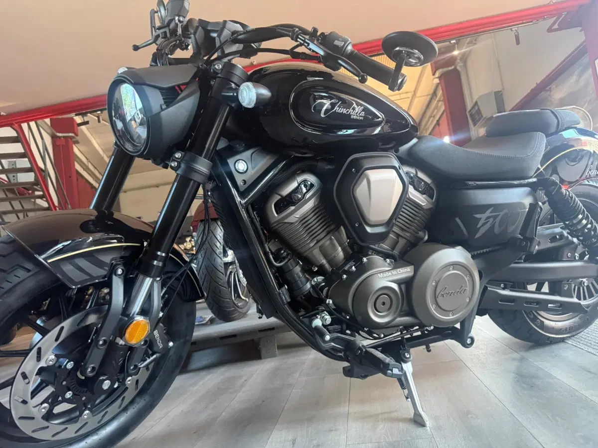 Benda Motorcycles Chinchilla 500 V2 (2025 - 26) (2)