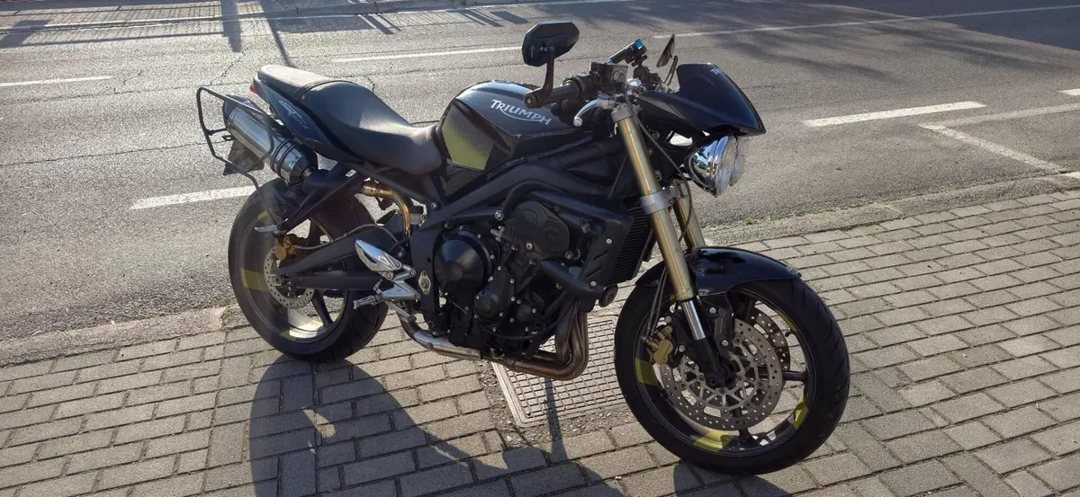 Triumph Street Triple (2007 - 12) (4)