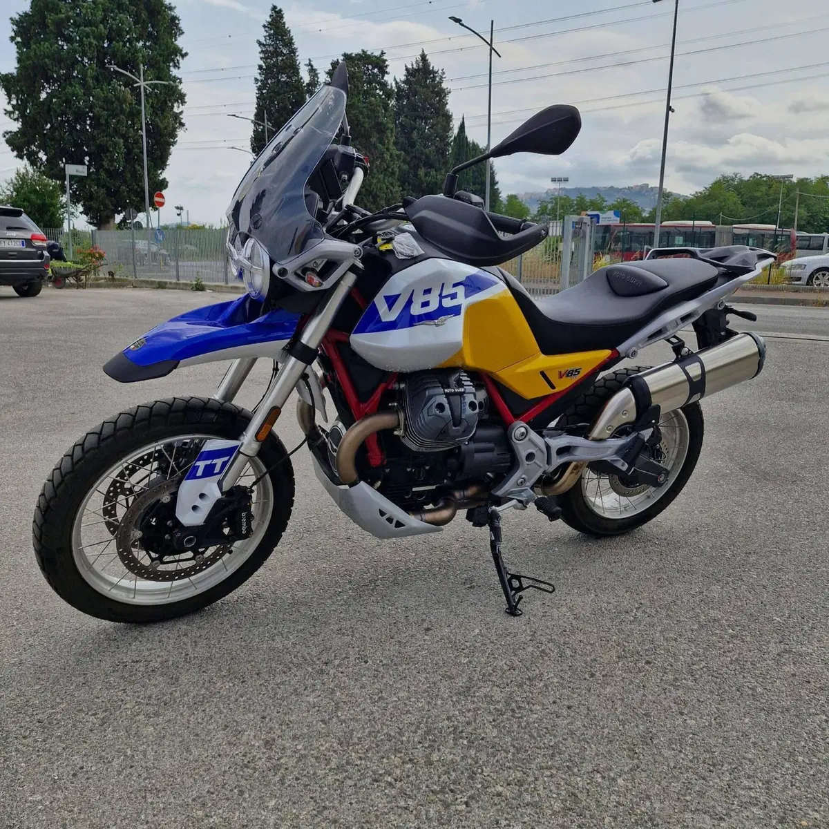 Moto Guzzi V85 TT (2024 - 26) (8)