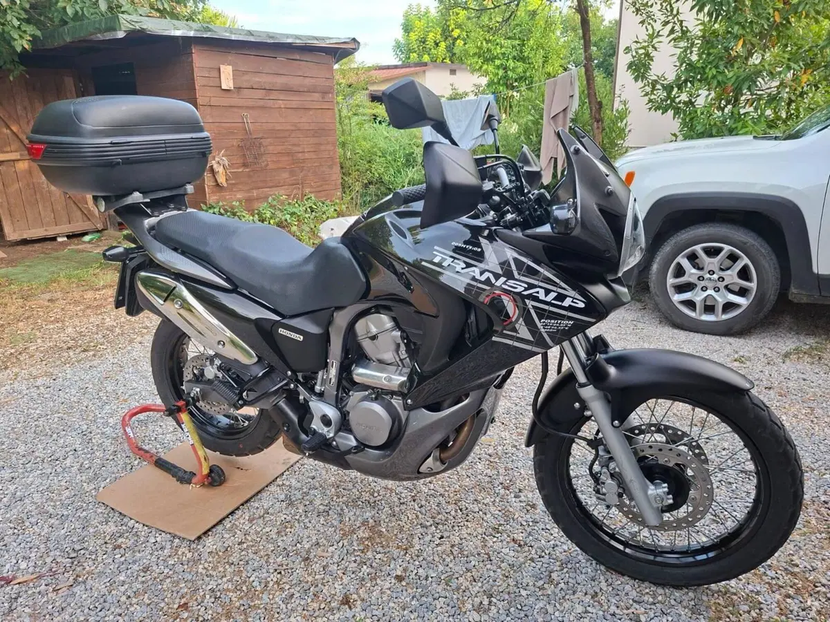 Honda Transalp XL 700 V (2007 - 2013) (5)
