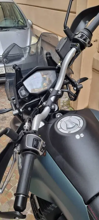 Moto Guzzi V85 TT (2021 - 23) usata