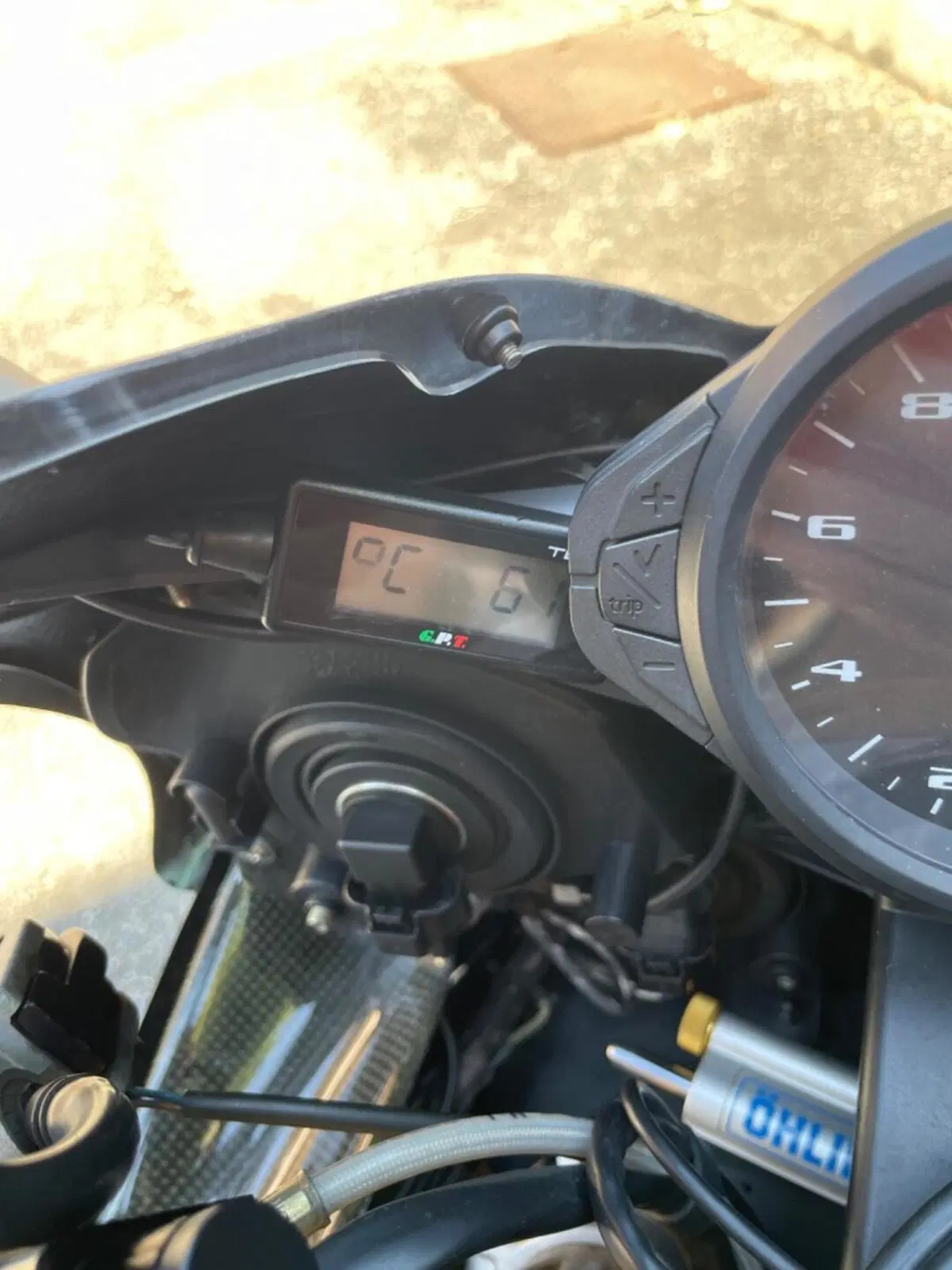 Aprilia RSV 1000 R Factory (2006 - 09) (9)