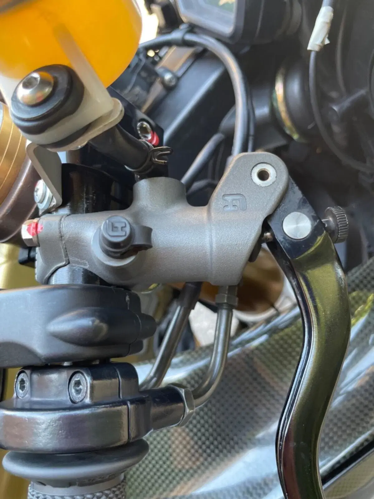 Aprilia RSV 1000 R Factory (2006 - 09) (10)