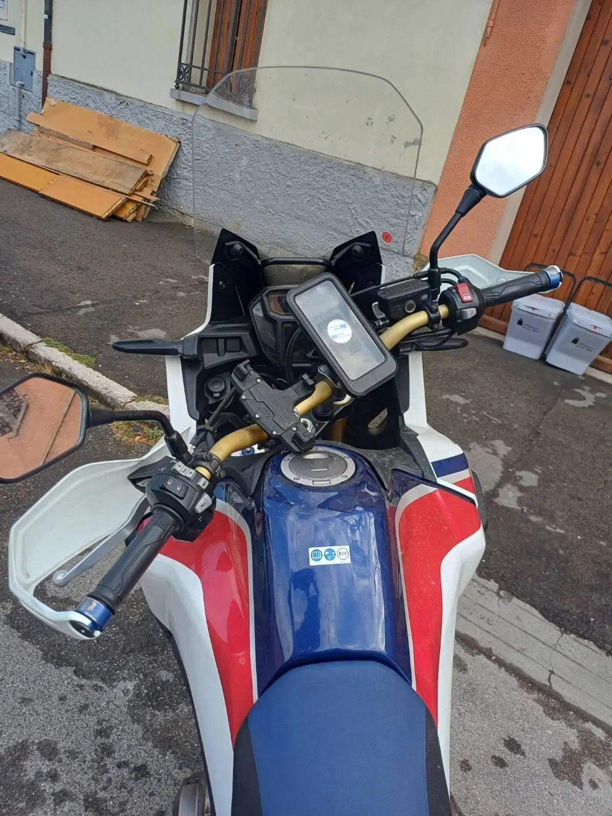 Honda Africa Twin CRF 1000L (2016 - 17) (10)