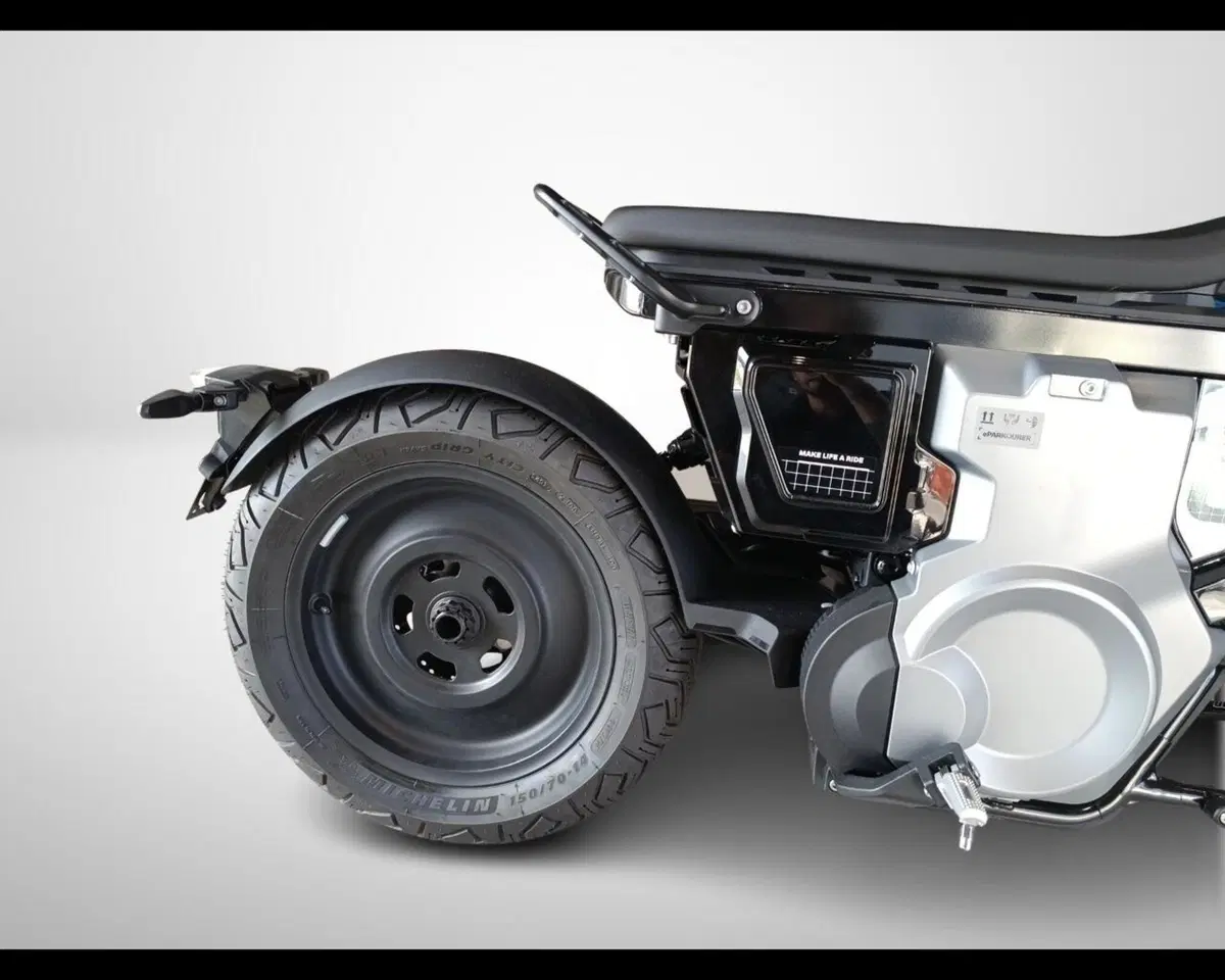 Bmw CE 02 AM (2024 - 26) (14)