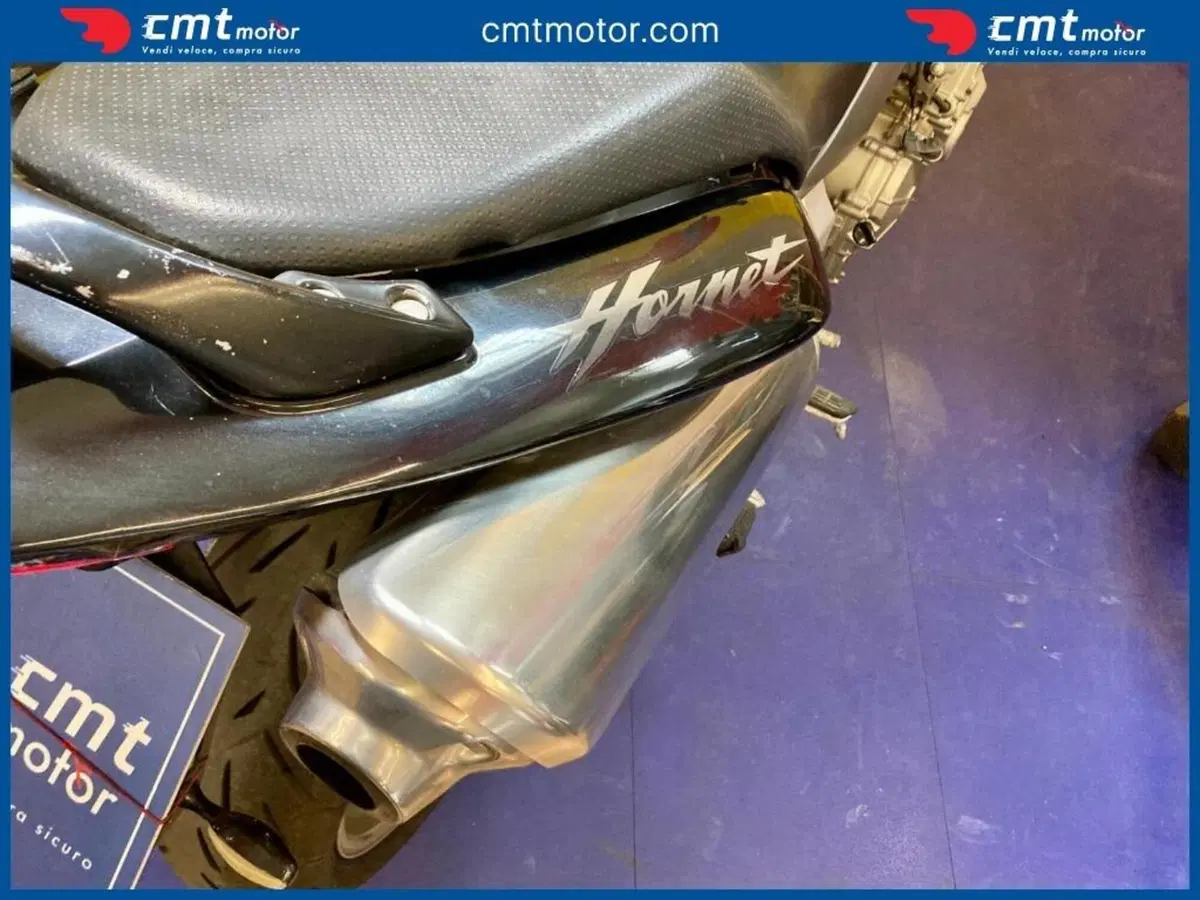 Honda Hornet 600 (2005 - 06) (8)