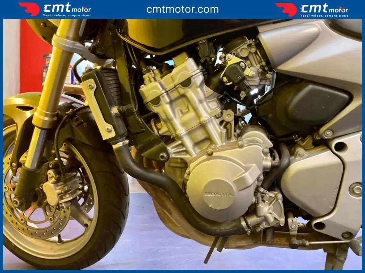 Honda Hornet 600 (2005 - 06) (9)