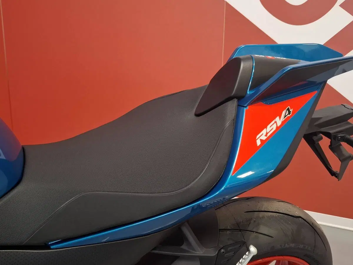 Aprilia RSV4 1100 (2025 - 26) (7)
