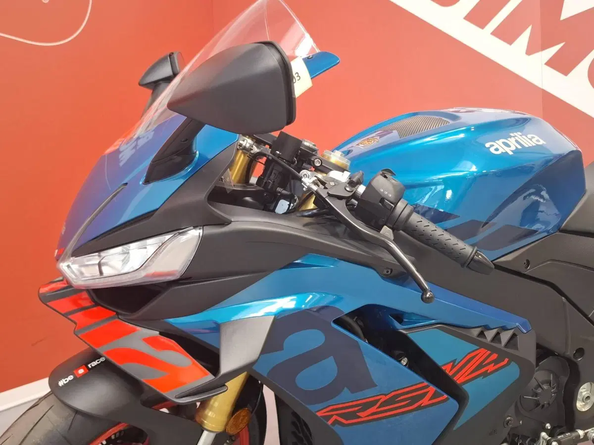 Aprilia RSV4 1100 (2025 - 26) (11)