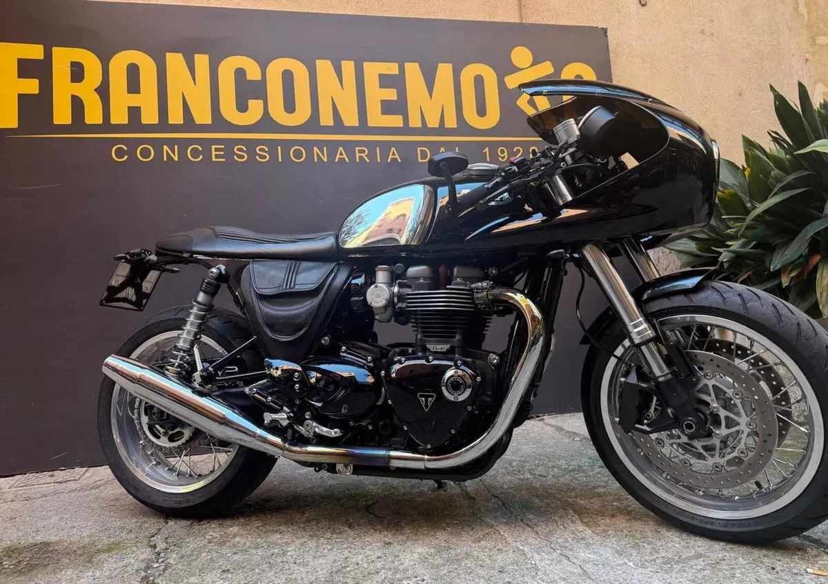 Triumph Thruxton 1200 R (2017 - 20) (4)