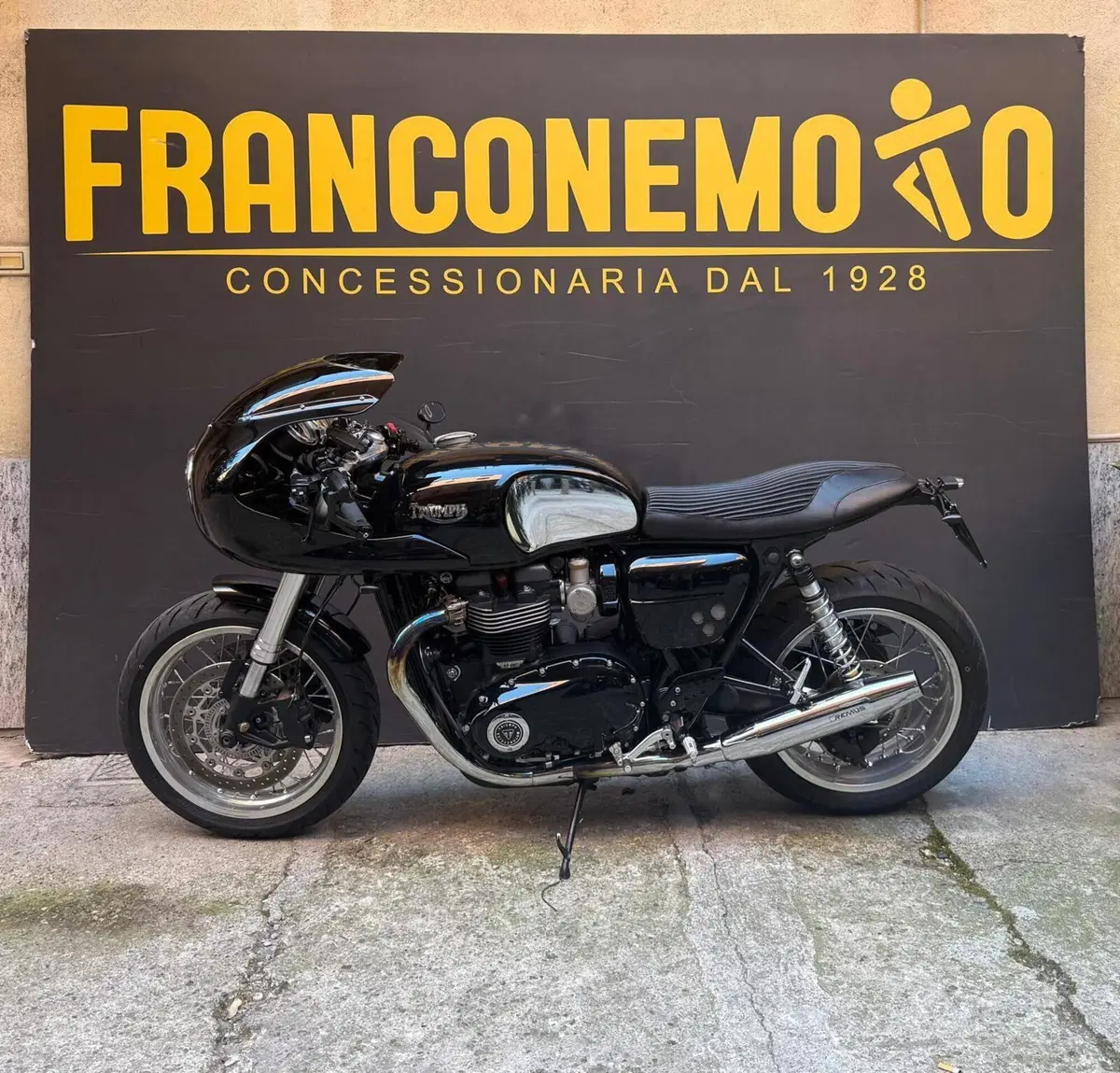 Triumph Thruxton 1200 R (2017 - 20) (7)