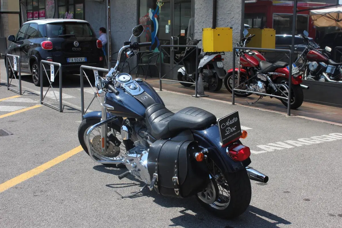 Harley-Davidson 1584 Super Glide Custom (2008 - 13) - FXDC (6)