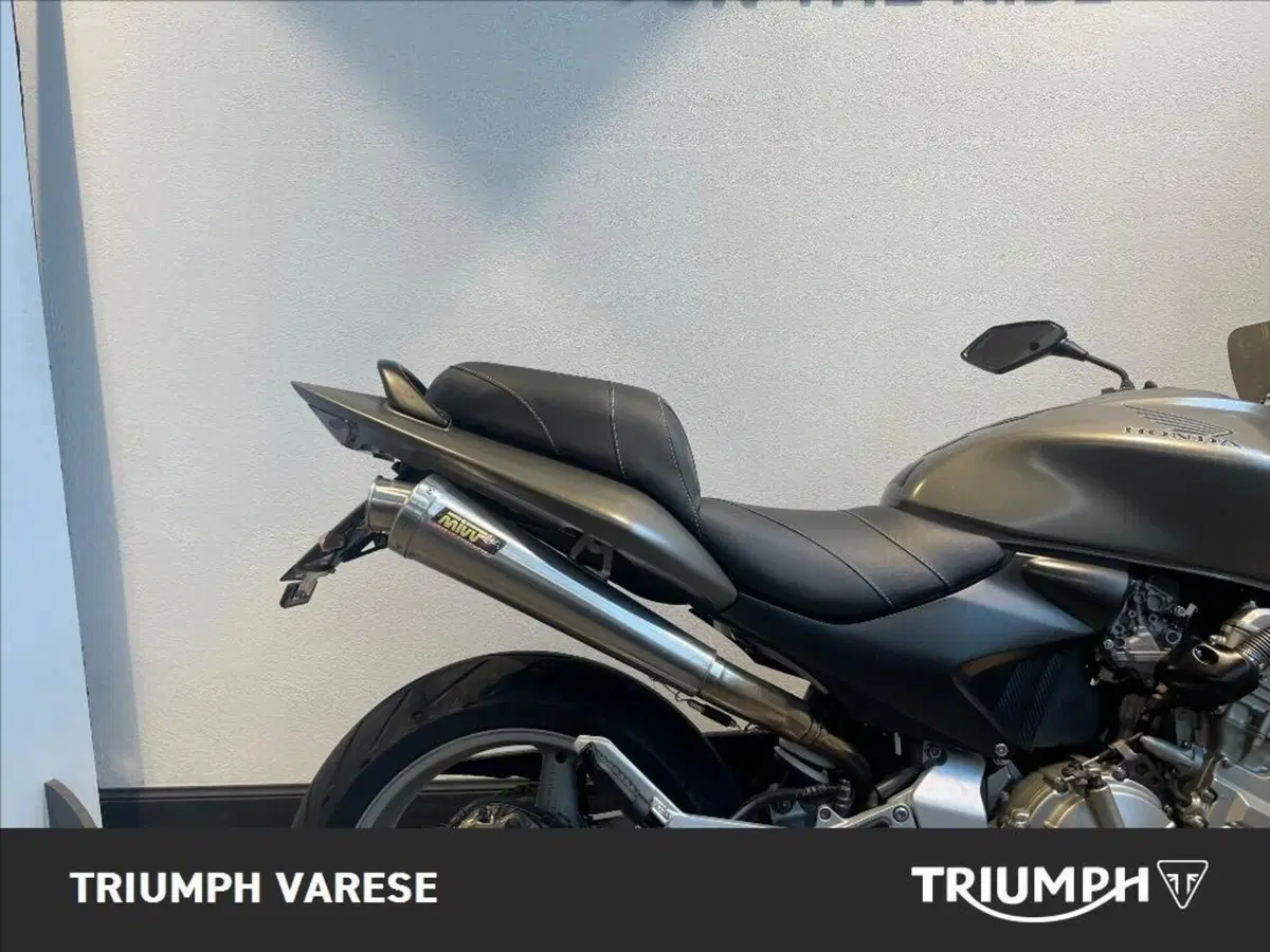Honda Hornet 600 (2005 - 06) (5)