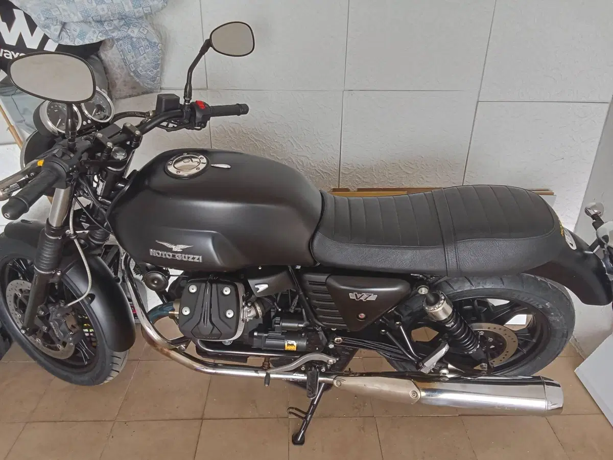 Moto Guzzi V7 Special (2012 - 14) (7)