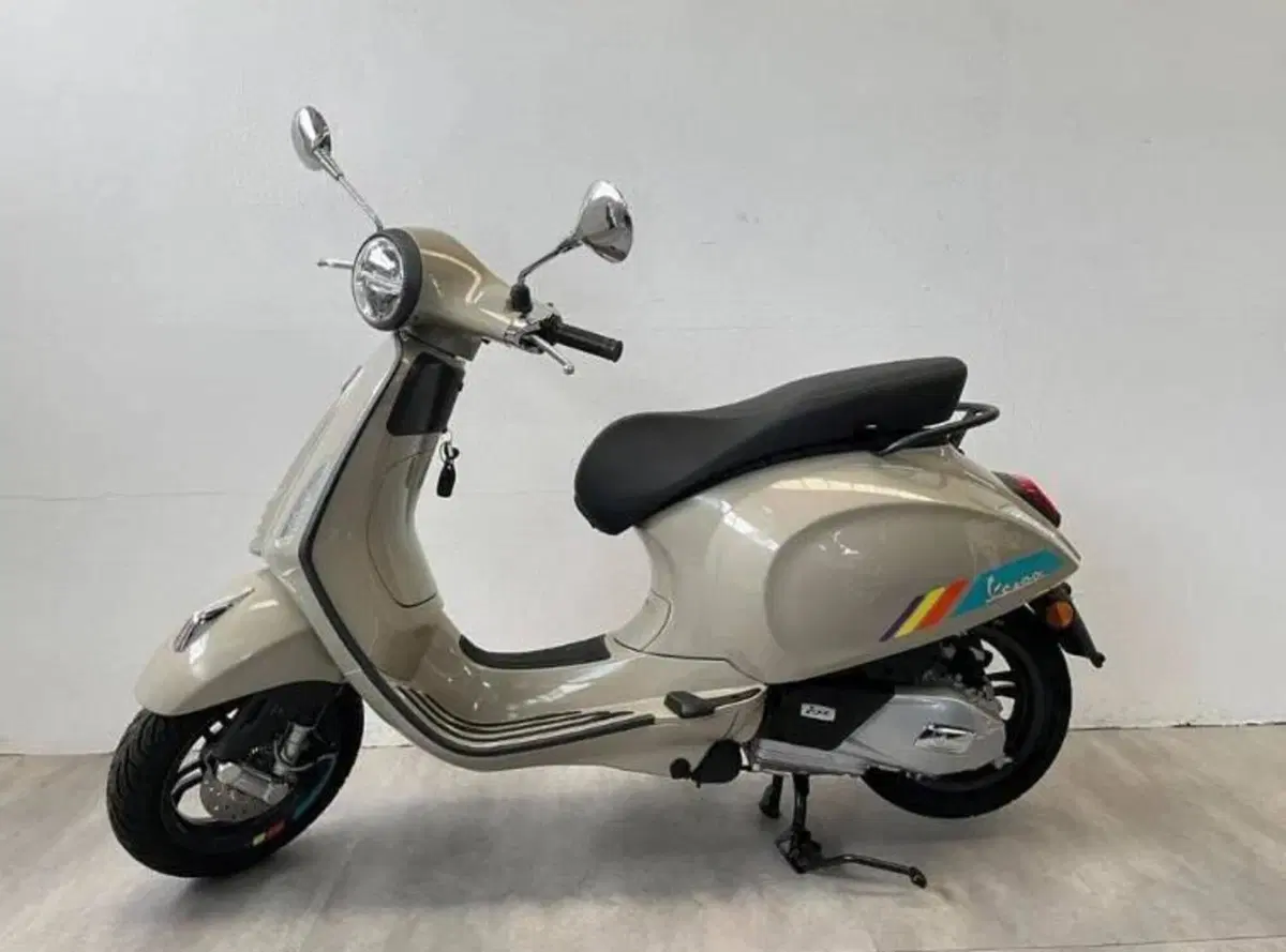 Vespa Primavera 150 S (2023 - 25) (2)
