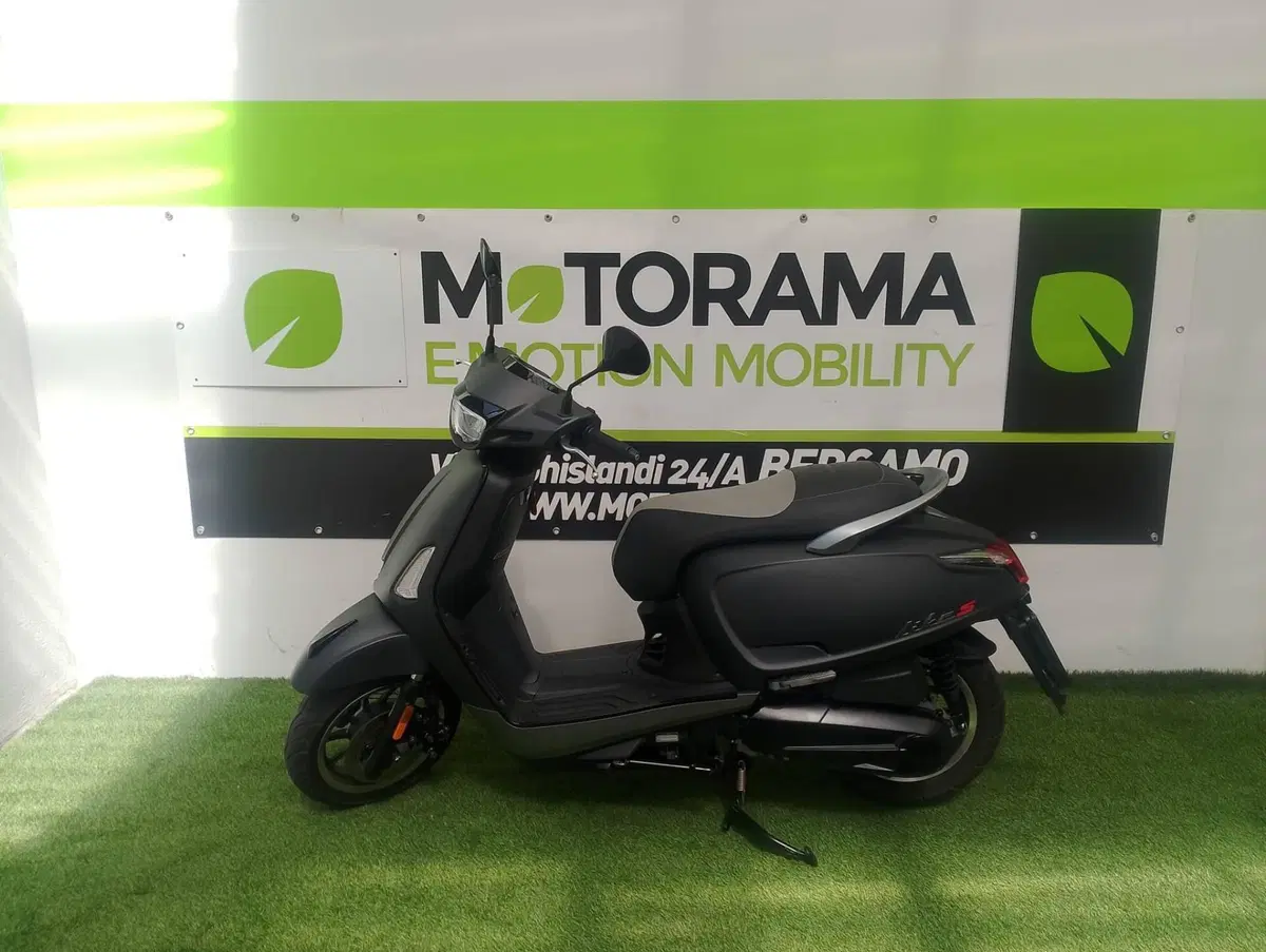 Kymco Like 125 Sport (2021 - 25) (3)