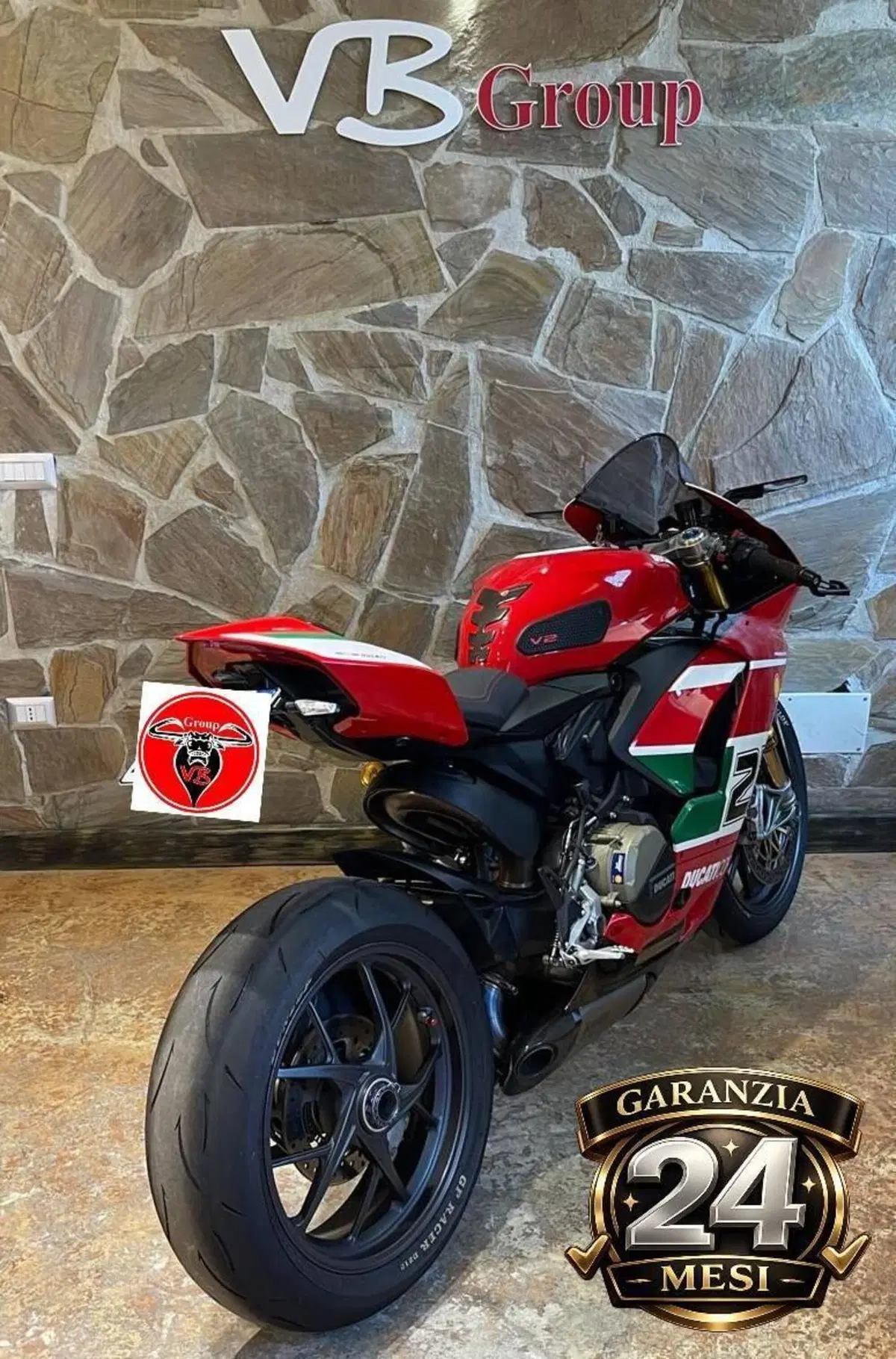 Ducati Panigale V2 Bayliss 1st Championship 20th Anniversary (2021 - 24) (4)