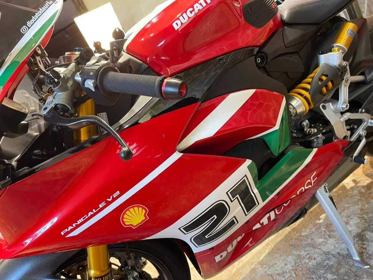 Ducati Panigale V2 Bayliss 1st Championship 20th Anniversary (2021 - 24) (20)