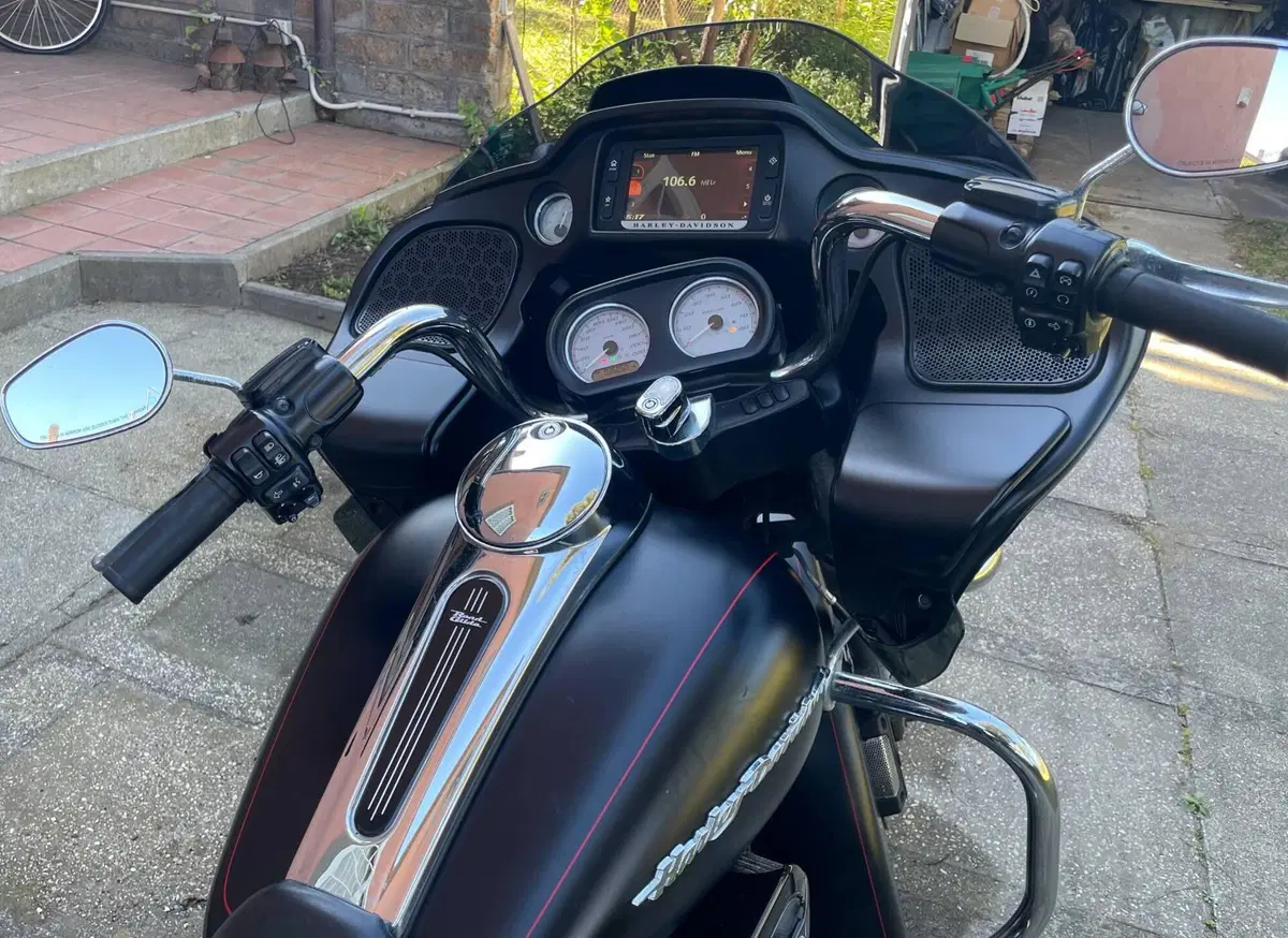 Harley-Davidson 107 Road Glide Special (2017 - 18) - FLTRXS (12)