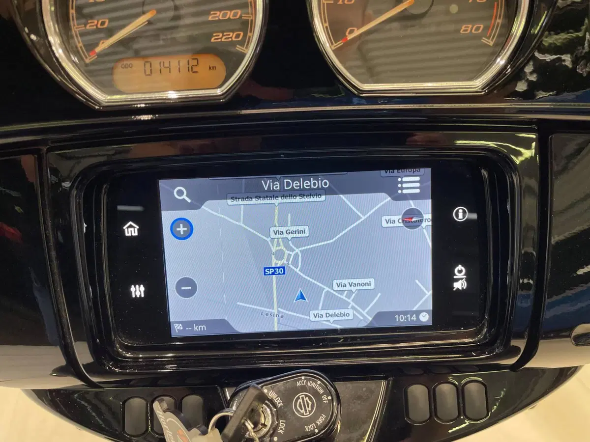 Harley-Davidson 114 Street Glide (2017) (12)