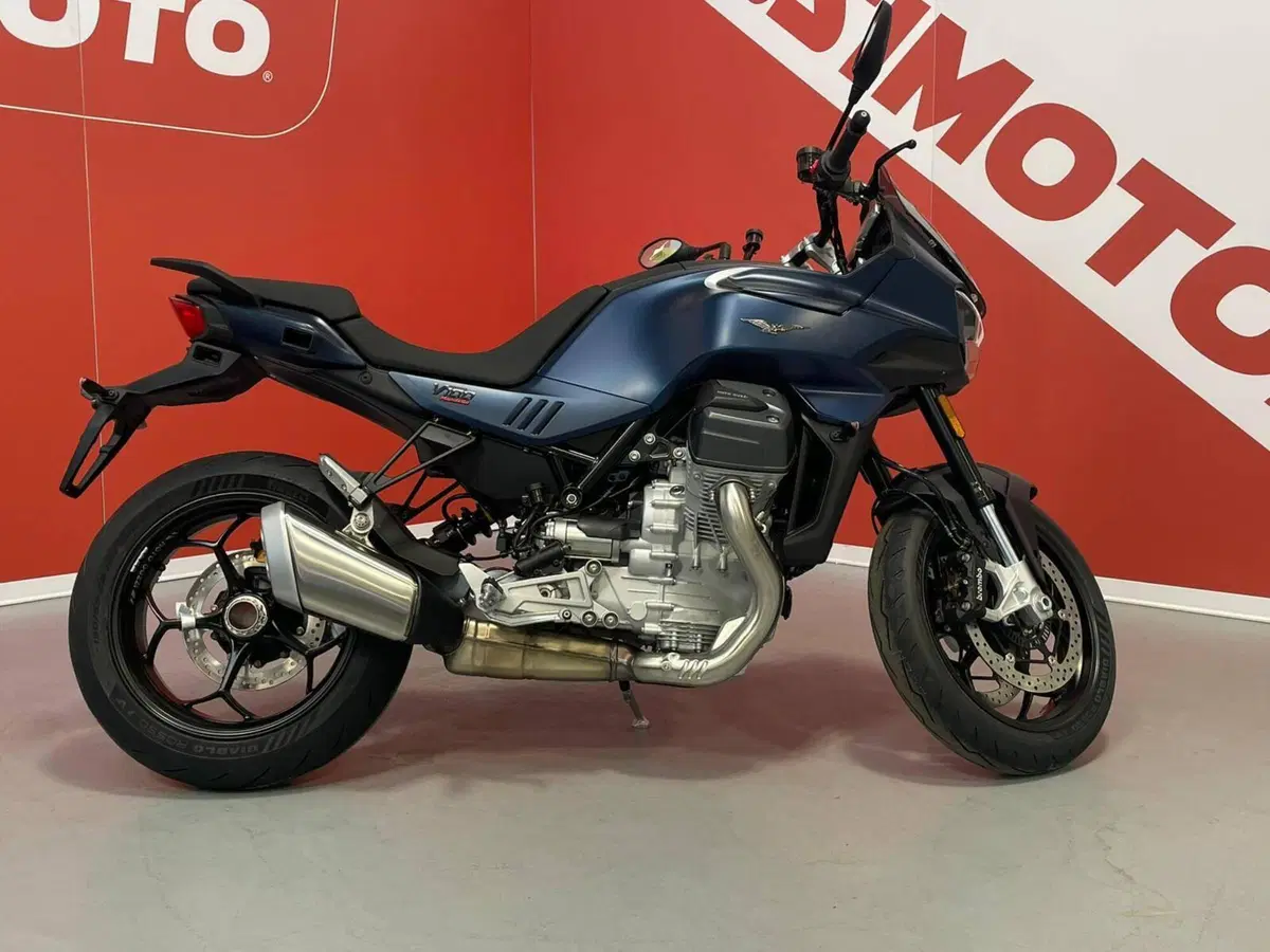 Moto Guzzi V100 Mandello (2025 - 26) (3)