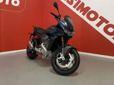Moto Guzzi V100 Mandello (2025 - 26) nuova