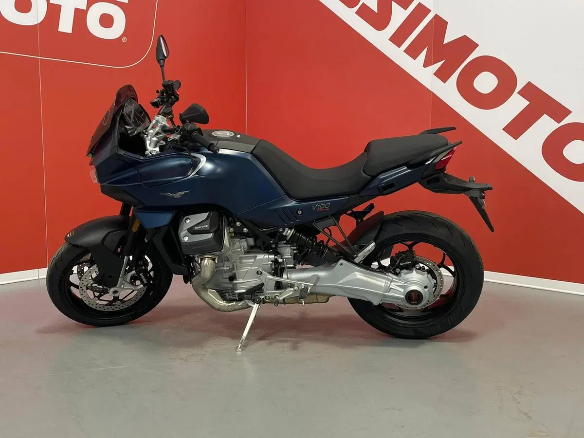 Moto Guzzi V100 Mandello (2025 - 26) (5)