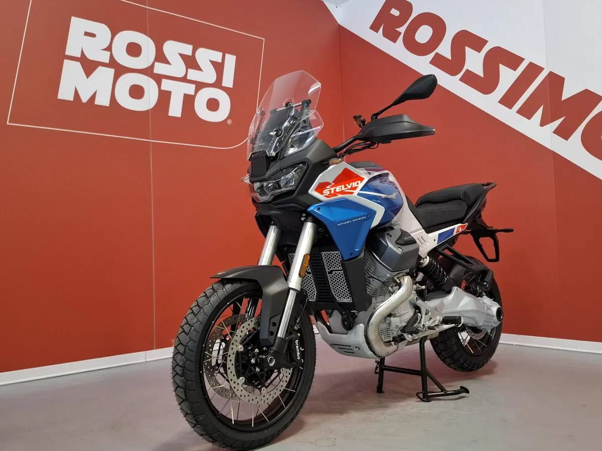 Moto Guzzi Stelvio Duecento Tributo (2025 - 26) (5)