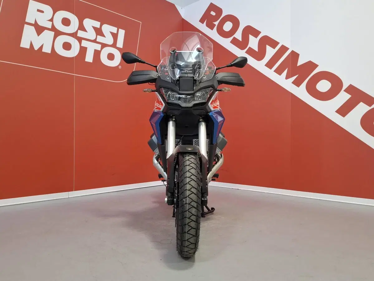Moto Guzzi Stelvio Duecento Tributo (2025 - 26) (7)