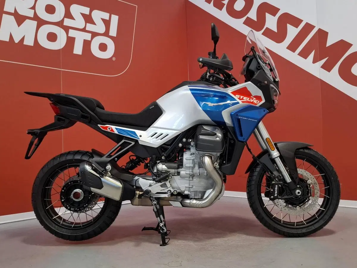 Moto Guzzi Stelvio Duecento Tributo (2025 - 26) (2)