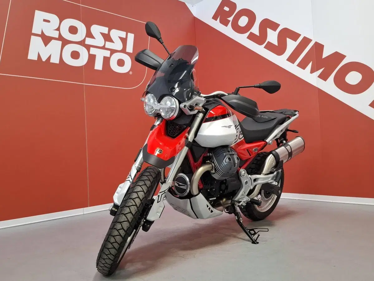 Moto Guzzi V85 TT (2024 - 26) (4)
