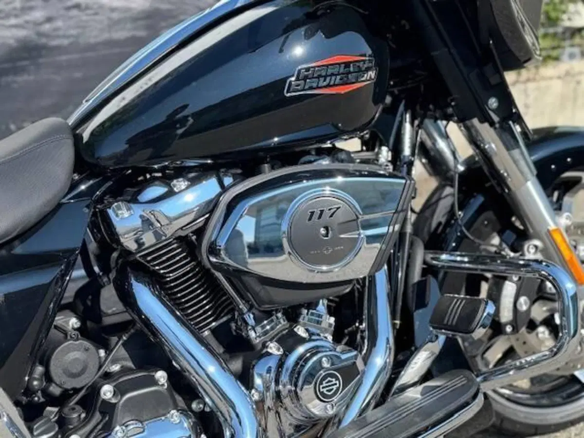 Harley-Davidson Street Glide (2024 - 26) (3)