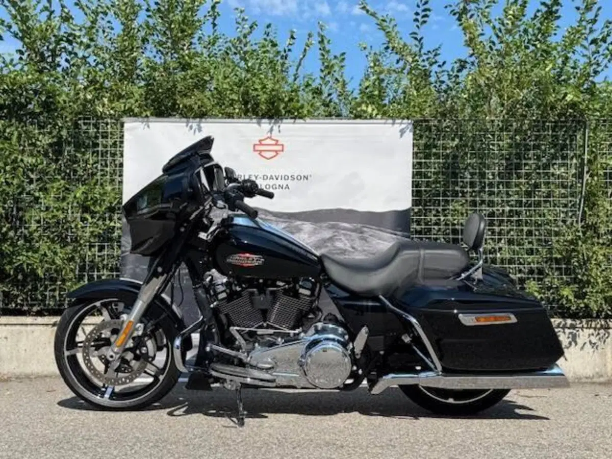 Harley-Davidson Street Glide (2024 - 26) (8)