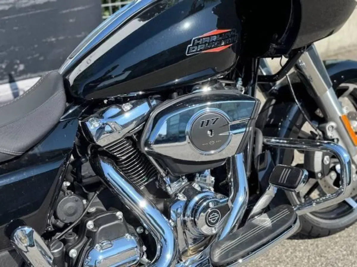 Harley-Davidson Road Glide (2024 - 26) (2)