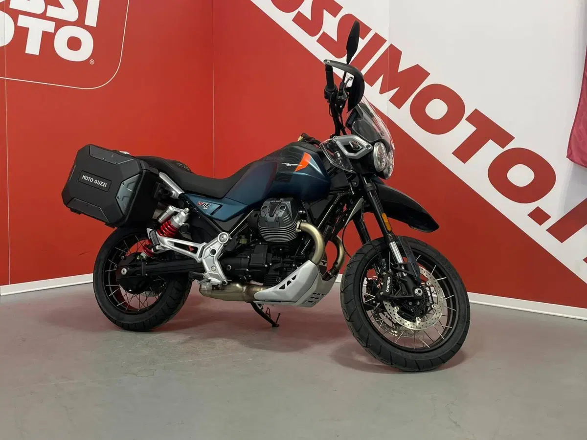 Moto Guzzi V85 TT (2024 - 26) (2)